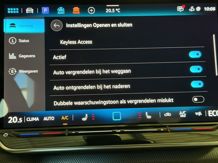 Vehicle Image 32