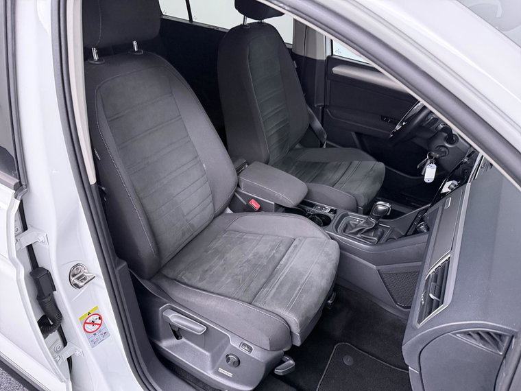 Vehicle Image 40