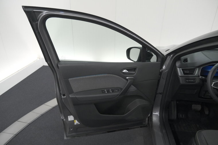 Vehicle Image 60