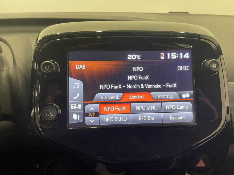 Vehicle Image 21