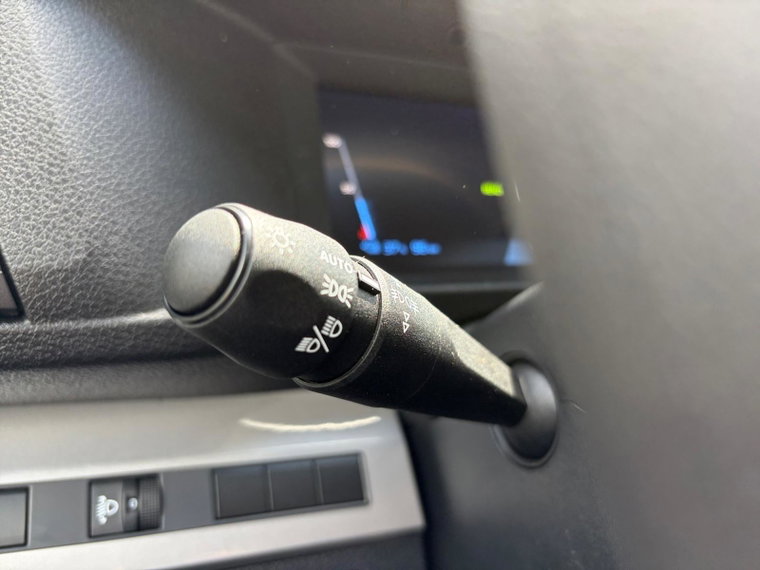Vehicle Image 32