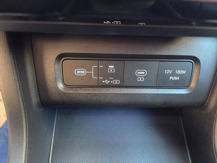 Vehicle Image 28
