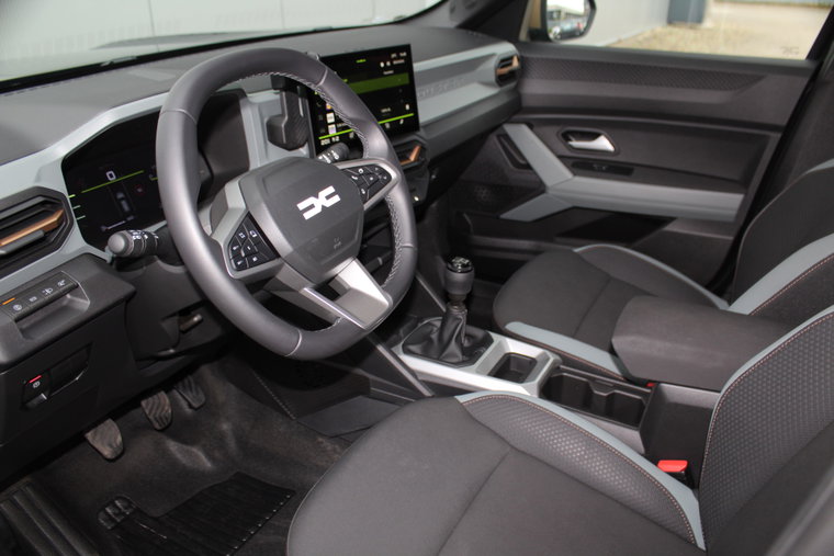 Vehicle Image 33