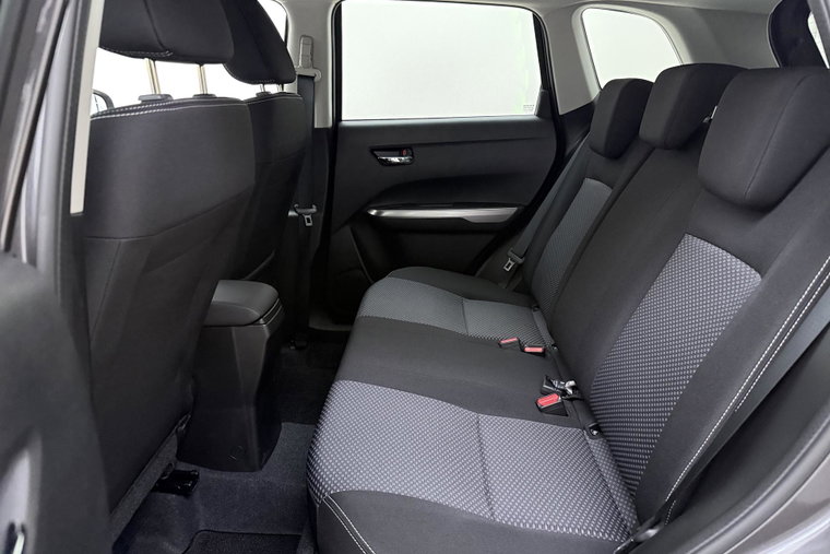 Vehicle Image 18
