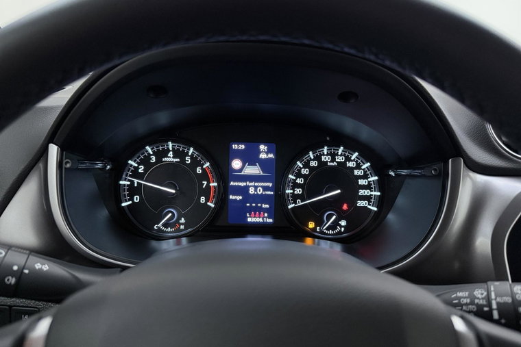 Vehicle Image 21