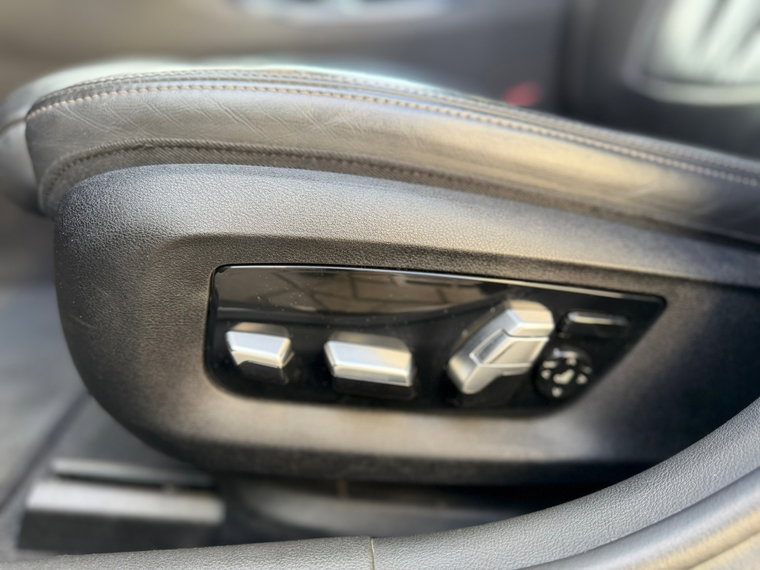 Vehicle Image 50