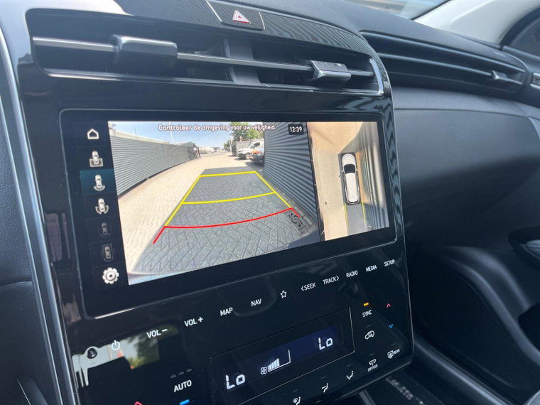 Vehicle Image 36