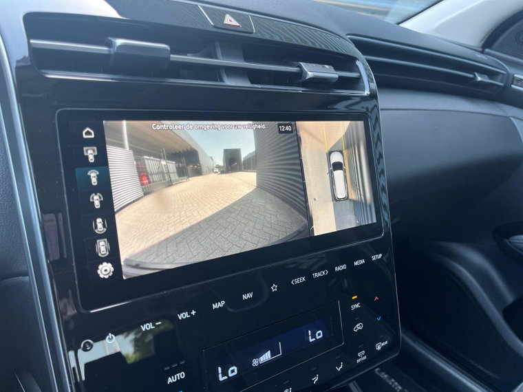 Vehicle Image 38