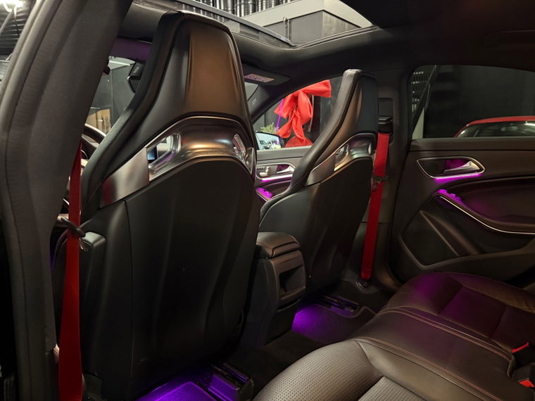 Vehicle Image 43