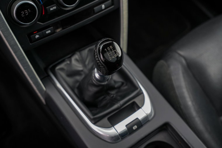 Vehicle Image 15