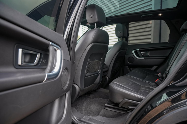 Vehicle Image 10
