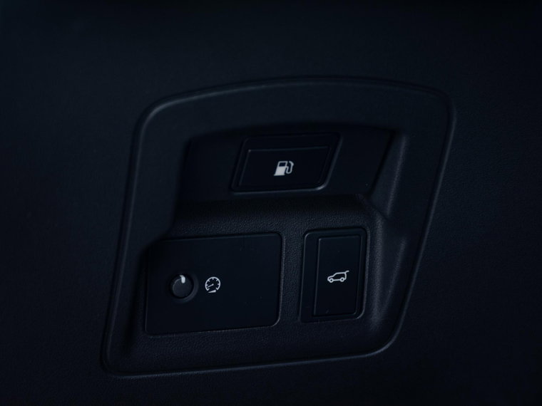 Vehicle Image 33