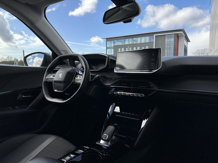 Vehicle Image 21