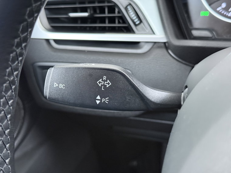 Vehicle Image 27