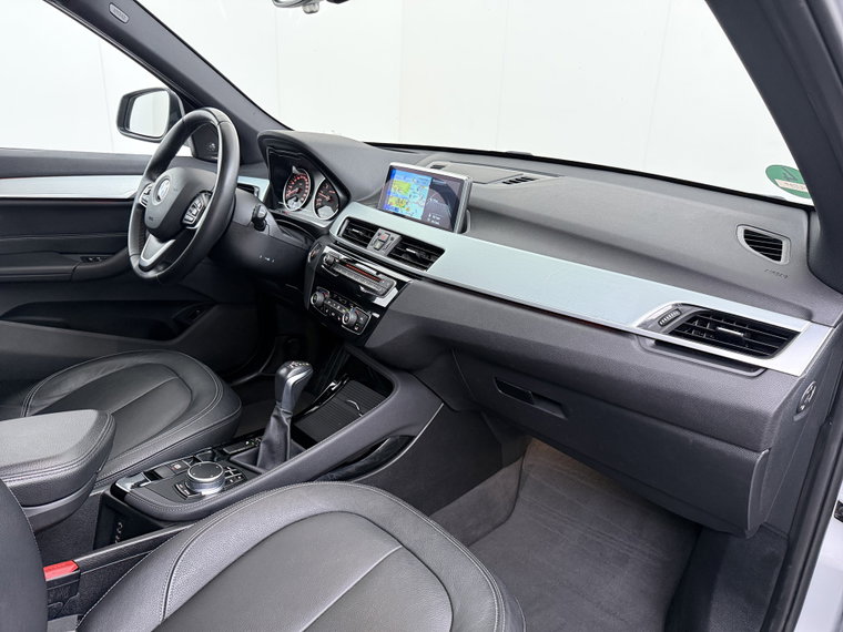 Vehicle Image 38