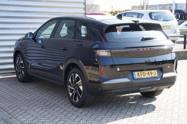 Vehicle Image 18