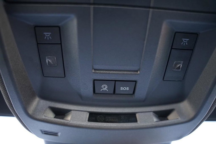 Vehicle Image 22