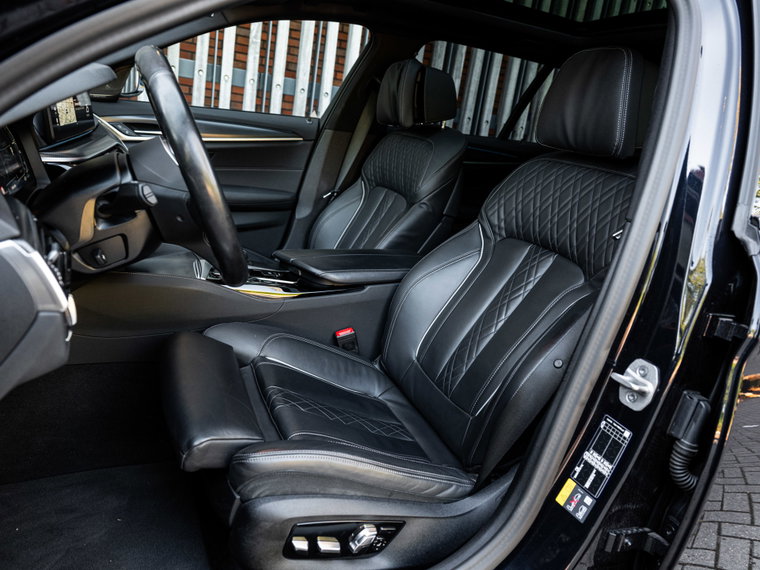 Vehicle Image 40