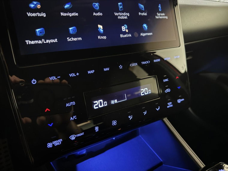 Vehicle Image 48