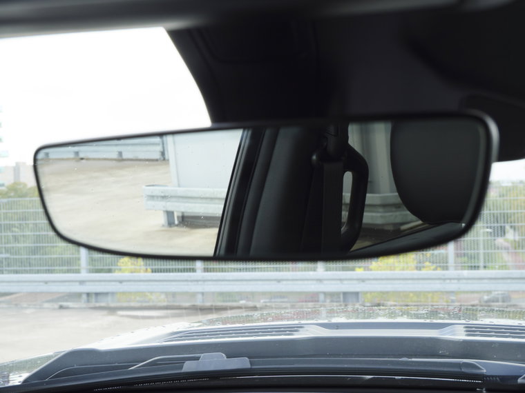Vehicle Image 40