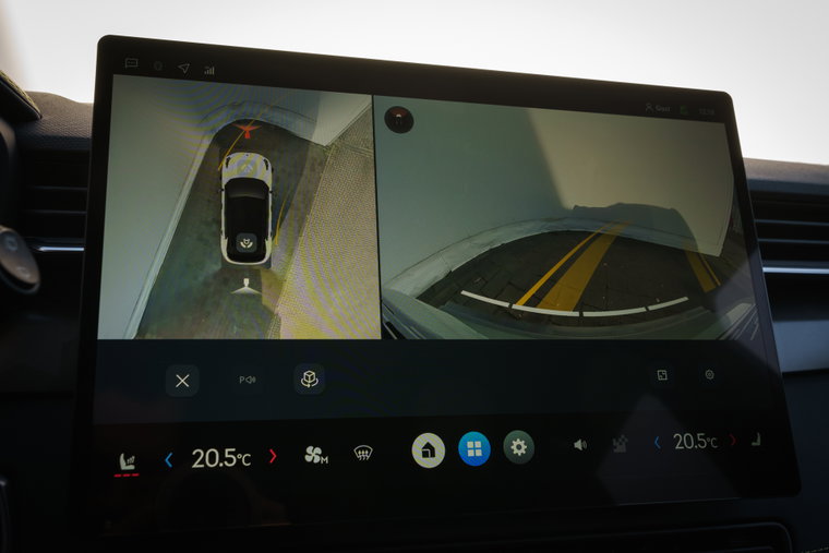 Vehicle Image 15