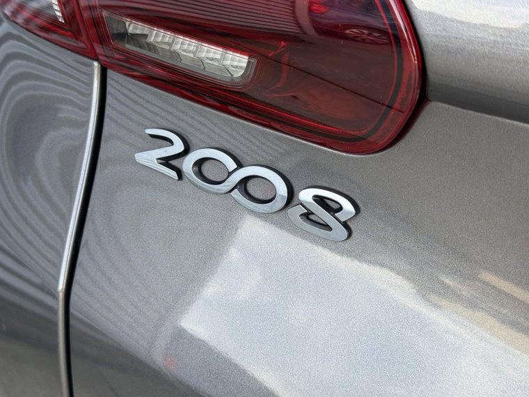 Vehicle Image 27