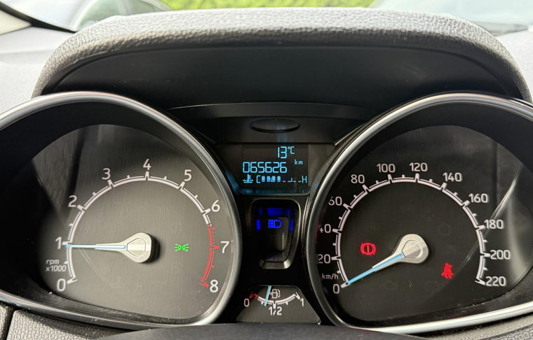 Vehicle Image 7
