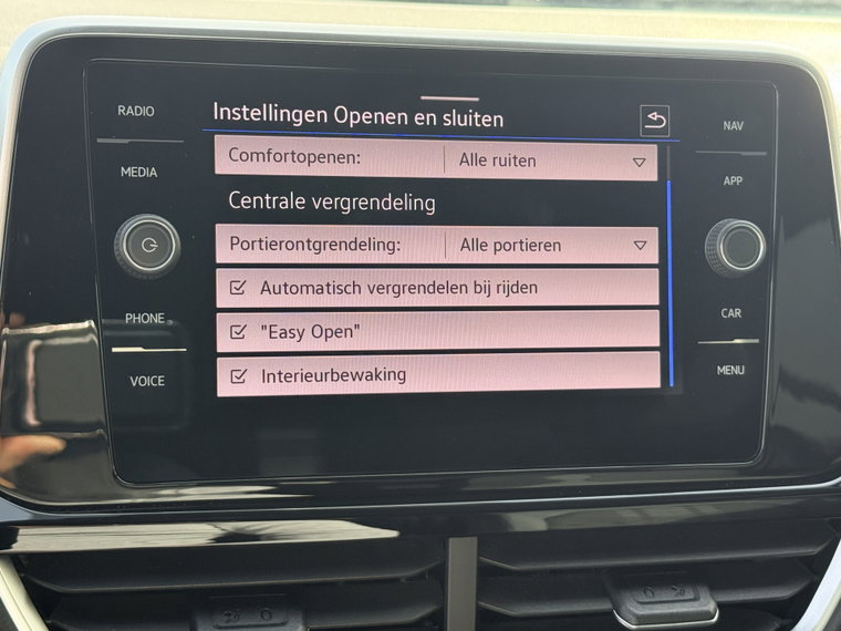 Vehicle Image 52