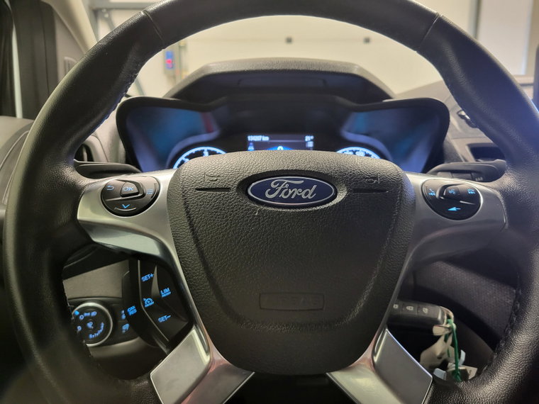 Vehicle Image 17