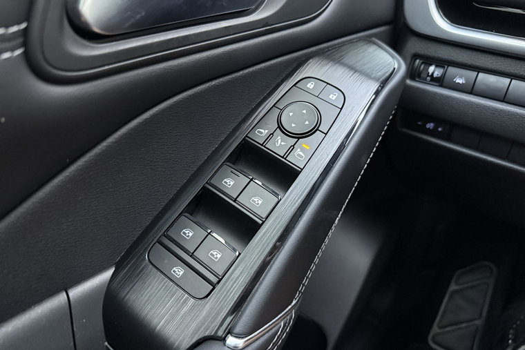 Vehicle Image 22