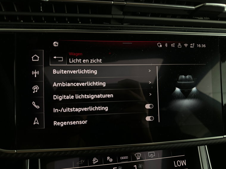 Vehicle Image 33