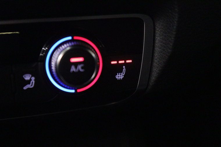 Vehicle Image 40