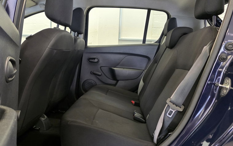 Vehicle Image 11