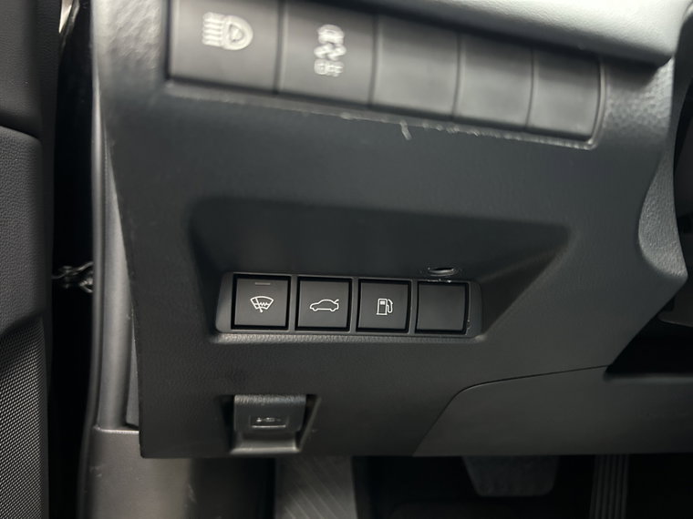 Vehicle Image 28