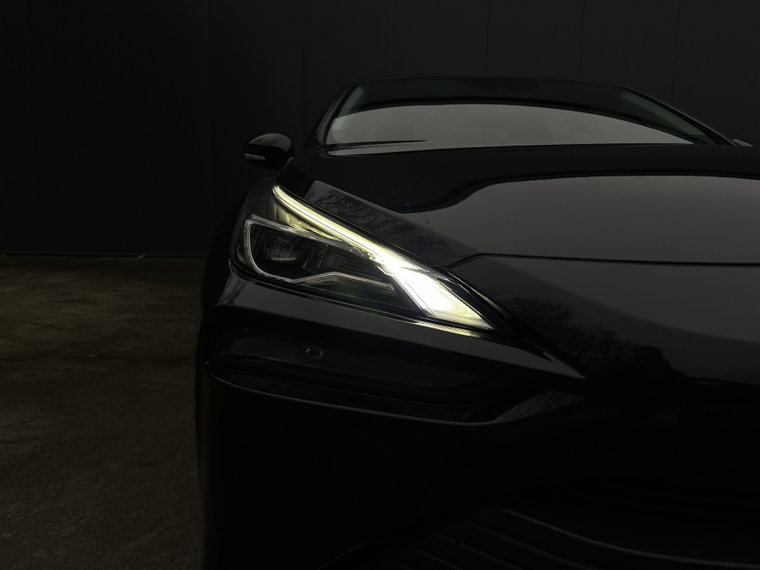 Vehicle Image 35