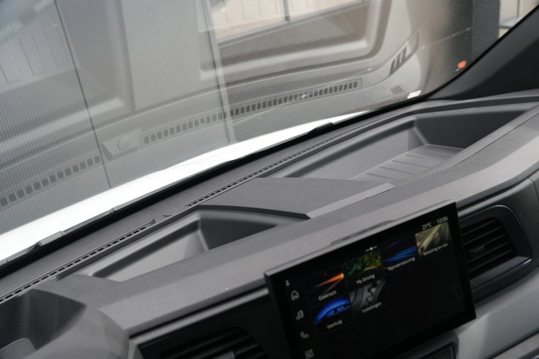 Vehicle Image 38