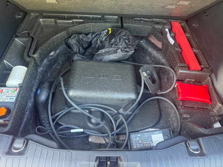 Vehicle Image 30