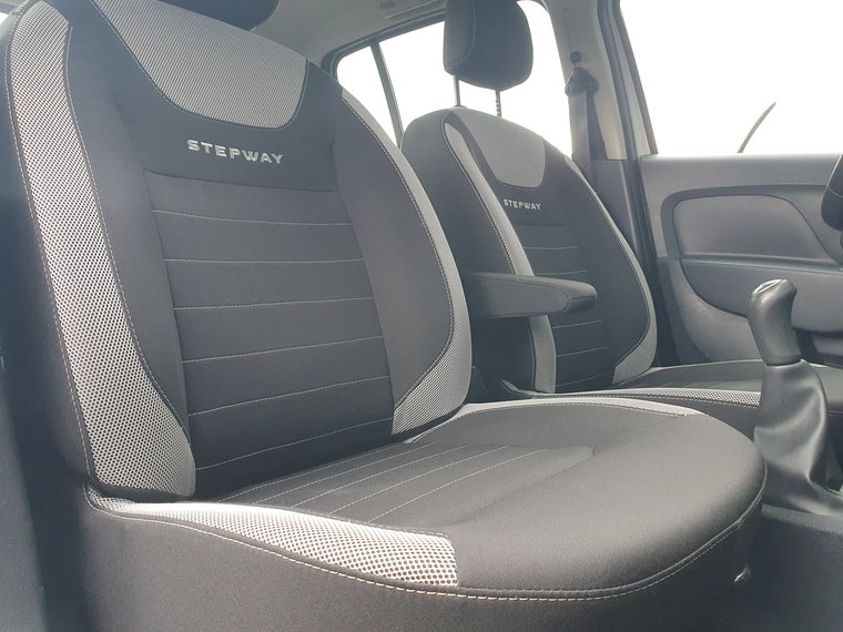Vehicle Image 48