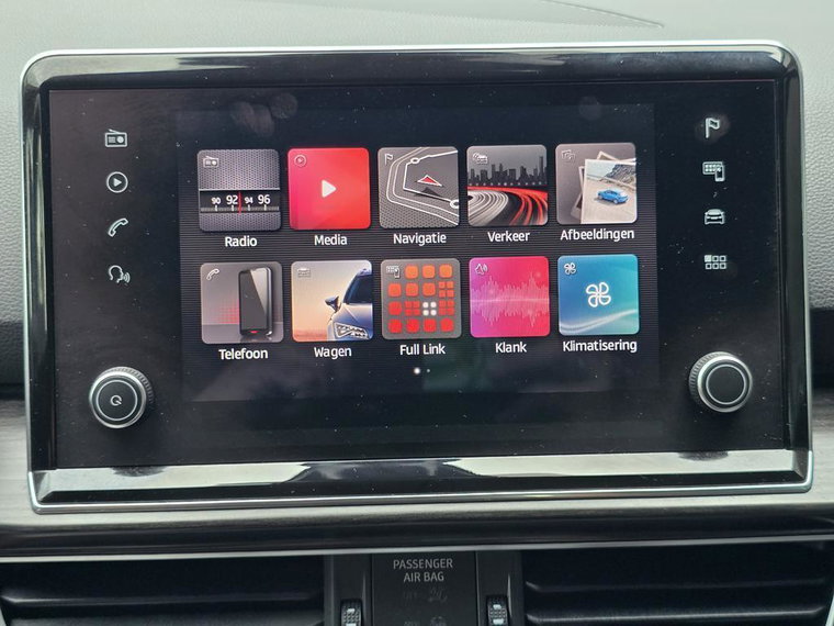 Vehicle Image 18