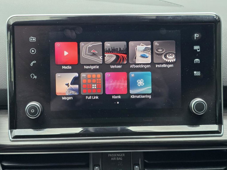Vehicle Image 19