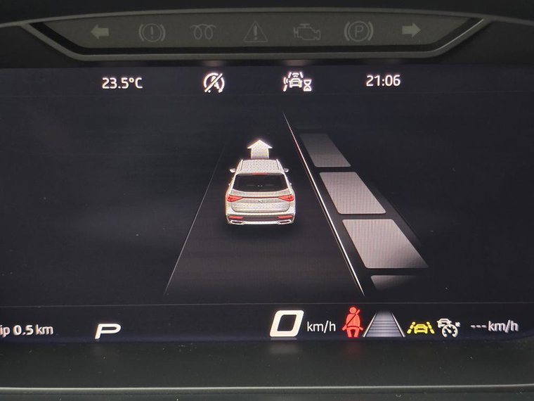 Vehicle Image 22