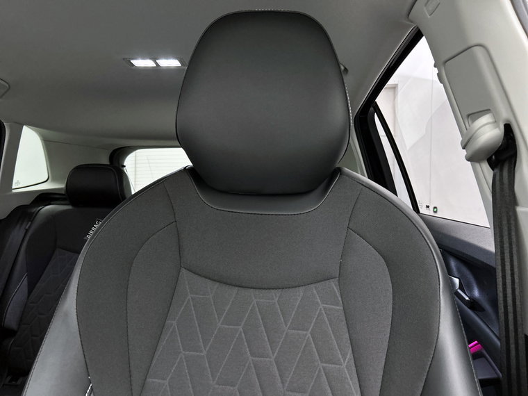 Vehicle Image 24
