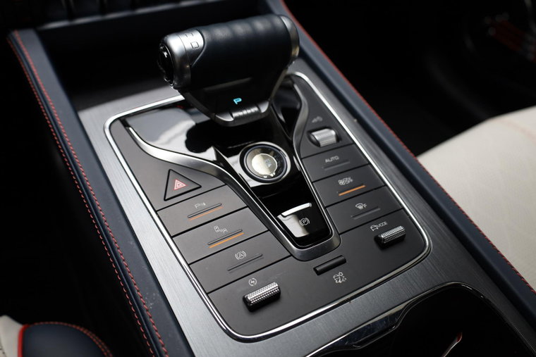 Vehicle Image 21