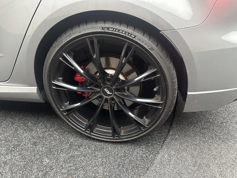 Vehicle Image 38