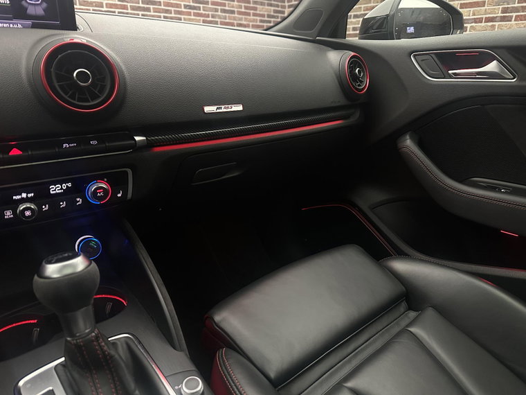 Vehicle Image 46
