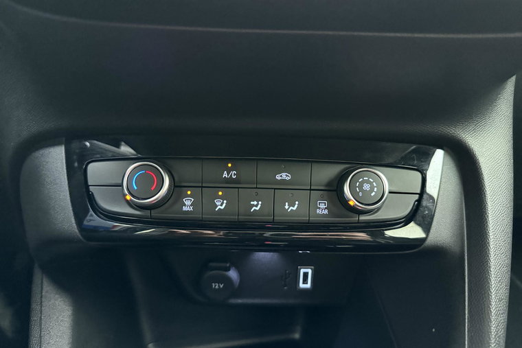 Vehicle Image 26