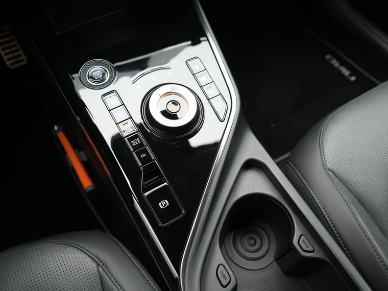 Vehicle Image 37
