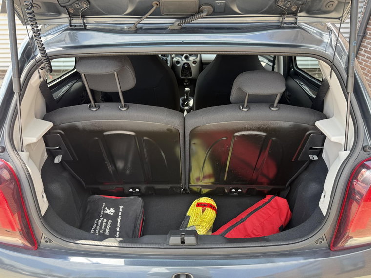Vehicle Image 22