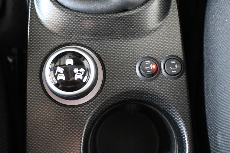 Vehicle Image 35