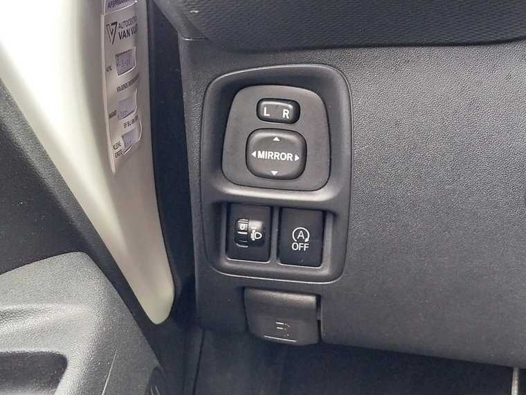 Vehicle Image 29